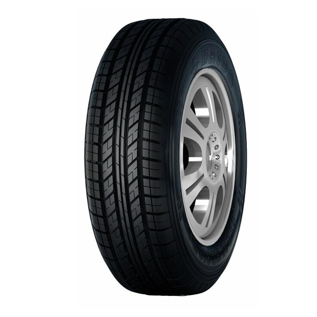 HD819 tire.jpg